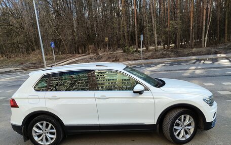 Volkswagen Tiguan II, 2018 год, 3 000 000 рублей, 4 фотография