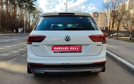 Volkswagen Tiguan II, 2018 год, 3 000 000 рублей, 8 фотография