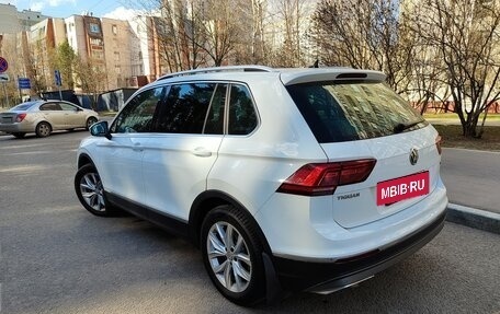 Volkswagen Tiguan II, 2018 год, 3 000 000 рублей, 6 фотография