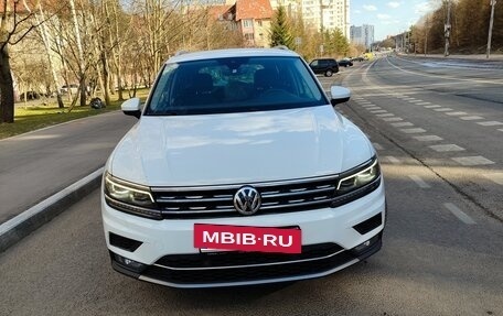 Volkswagen Tiguan II, 2018 год, 3 000 000 рублей, 7 фотография