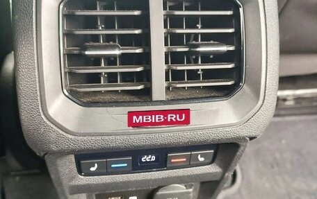 Volkswagen Tiguan II, 2018 год, 3 000 000 рублей, 16 фотография