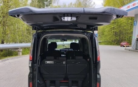 Honda Stepwgn IV, 2017 год, 1 650 000 рублей, 6 фотография