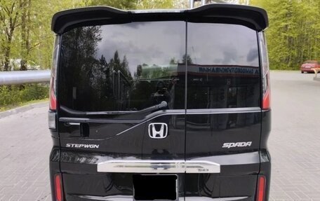 Honda Stepwgn IV, 2017 год, 1 650 000 рублей, 9 фотография