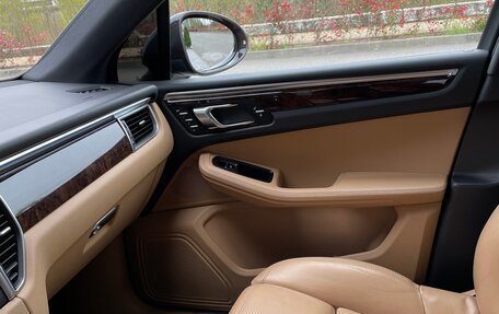 Porsche Macan I рестайлинг, 2016 год, 3 550 000 рублей, 17 фотография