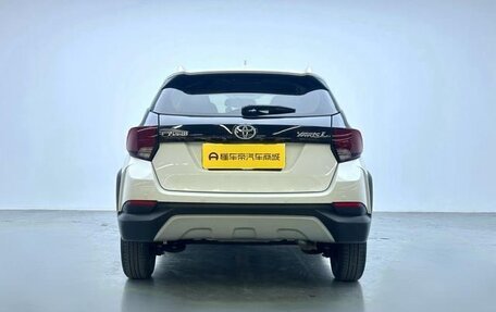 Toyota Yaris XP150 рестайлинг, 2022 год, 1 242 000 рублей, 6 фотография