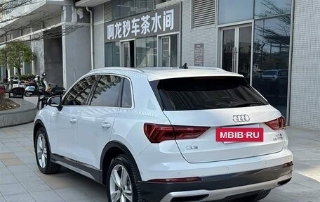Audi Q3, 2022 год, 1 990 000 рублей, 3 фотография