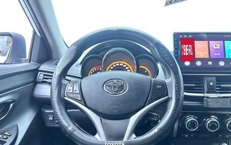 Toyota Yaris XP150 рестайлинг, 2022 год, 1 242 000 рублей, 10 фотография