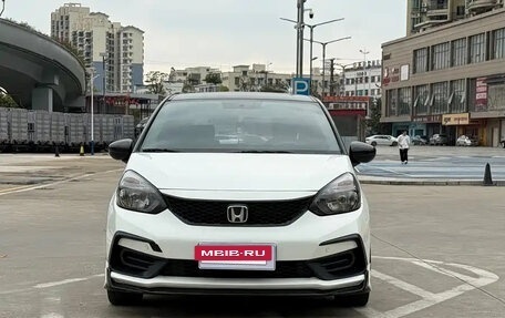 Honda Fit, 2021 год, 930 000 рублей, 2 фотография