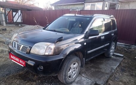 Nissan X-Trail, 2004 год, 650 000 рублей, 2 фотография