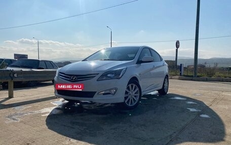 Hyundai Solaris II рестайлинг, 2016 год, 1 000 000 рублей, 4 фотография