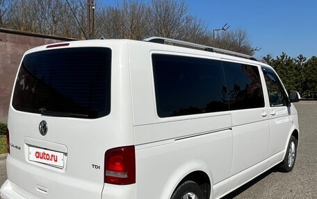 Volkswagen Caravelle T5, 2009 год, 1 699 999 рублей, 2 фотография