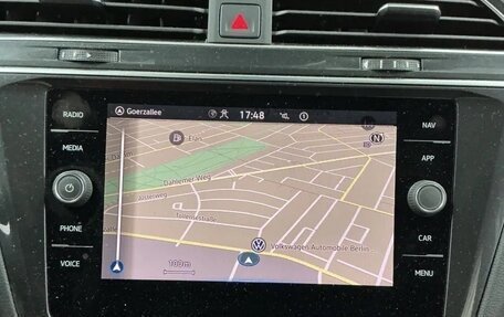 Volkswagen Tiguan II, 2021 год, 2 362 000 рублей, 11 фотография