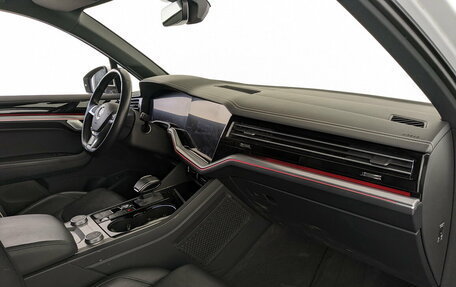 Volkswagen Touareg III, 2019 год, 5 000 000 рублей, 11 фотография