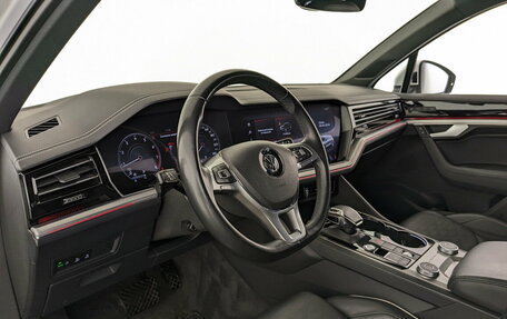 Volkswagen Touareg III, 2019 год, 5 000 000 рублей, 17 фотография