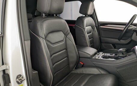 Volkswagen Touareg III, 2019 год, 5 000 000 рублей, 24 фотография