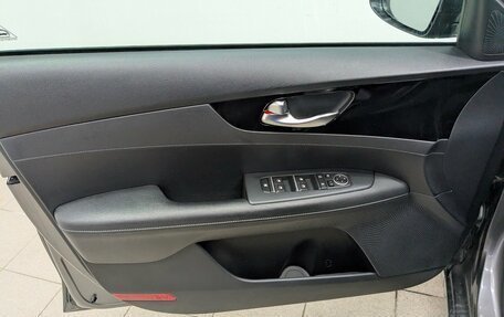 KIA Cerato IV, 2021 год, 2 200 000 рублей, 10 фотография