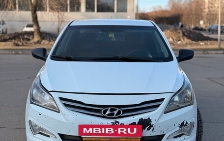 Hyundai Solaris II рестайлинг, 2015 год, 449 000 рублей, 5 фотография