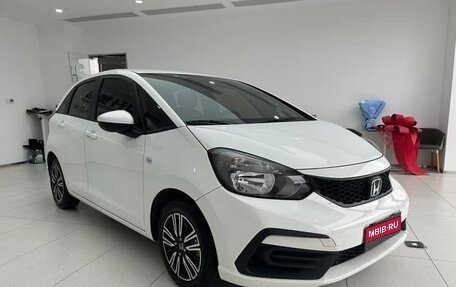 Honda Fit, 2021 год, 1 160 000 рублей, 1 фотография