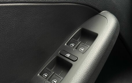 Volkswagen Jetta VI, 2011 год, 1 220 000 рублей, 23 фотография