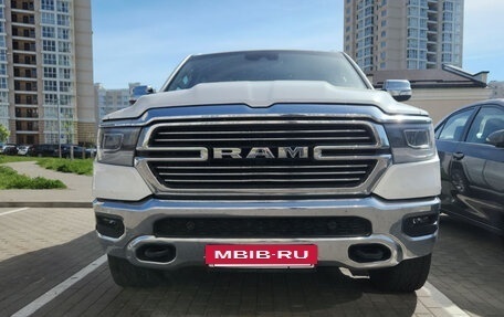 Rambler 1500, 2020 год, 5 600 000 рублей, 11 фотография