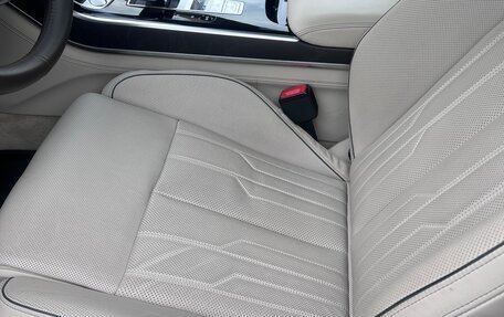 Audi A8, 2019 год, 6 900 000 рублей, 11 фотография