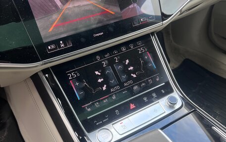 Audi A8, 2019 год, 6 900 000 рублей, 10 фотография