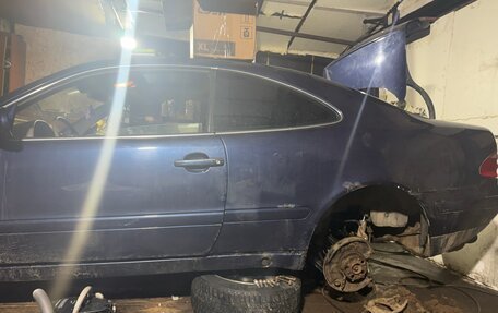 Mercedes-Benz CLK-Класс, 1998 год, 450 000 рублей, 4 фотография