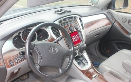 Toyota Highlander III, 2004 год, 1 250 000 рублей, 10 фотография