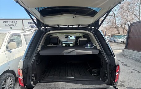 Land Rover Range Rover IV рестайлинг, 2019 год, 13 000 000 рублей, 9 фотография