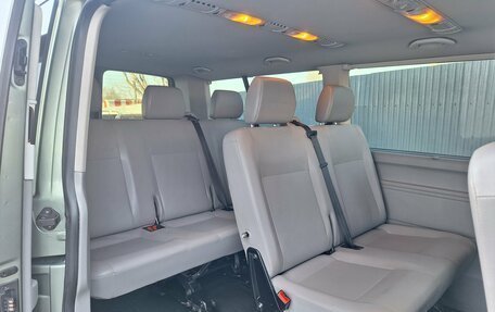 Volkswagen Caravelle T5, 2011 год, 1 550 000 рублей, 18 фотография