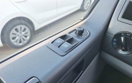 Volkswagen Caravelle T5, 2011 год, 1 550 000 рублей, 16 фотография