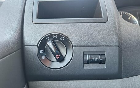 Volkswagen Caravelle T5, 2011 год, 1 550 000 рублей, 15 фотография