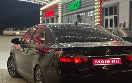 Toyota Camry, 2016 год, 1 900 000 рублей, 4 фотография