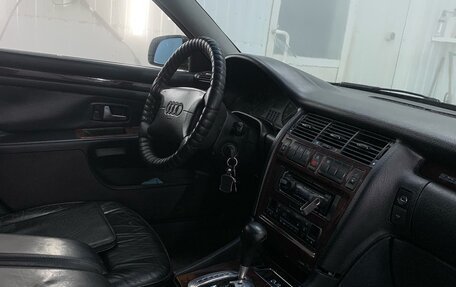 Audi A8, 1997 год, 305 000 рублей, 7 фотография