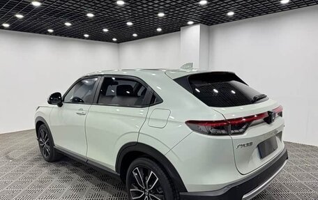 Honda Vezel, 2023 год, 2 013 000 рублей, 6 фотография
