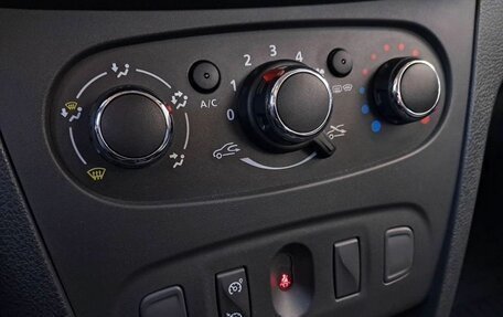 Renault Sandero II рестайлинг, 2021 год, 1 290 000 рублей, 16 фотография