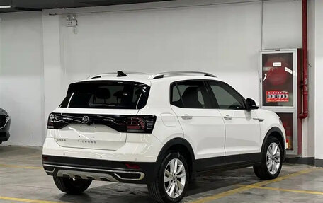 Volkswagen T-Cross I, 2022 год, 1 270 000 рублей, 6 фотография