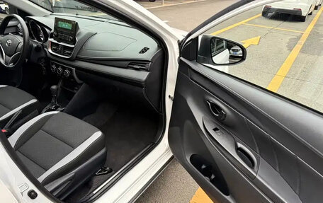 Toyota Yaris XP150 рестайлинг, 2022 год, 1 190 001 рублей, 10 фотография