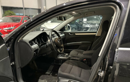 Skoda Superb III рестайлинг, 2013 год, 1 435 000 рублей, 20 фотография