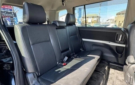 Toyota ISis I, 2017 год, 1 090 333 рублей, 14 фотография