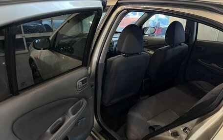 Nissan Almera, 2002 год, 160 600 рублей, 21 фотография