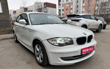 BMW 1 серия, 2010 год, 550 000 рублей, 1 фотография