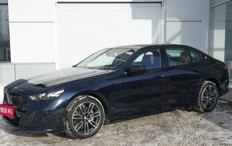 BMW 5 серия, 2025 год, 10 090 000 рублей, 1 фотография