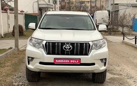 Toyota Land Cruiser Prado 150 рестайлинг 2, 2018 год, 5 550 000 рублей, 1 фотография