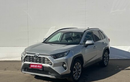 Toyota RAV4, 2020 год, 3 350 000 рублей, 1 фотография