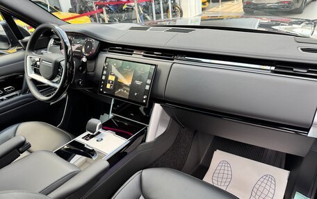 Land Rover Range Rover IV рестайлинг, 2026 год, 22 980 000 рублей, 30 фотография