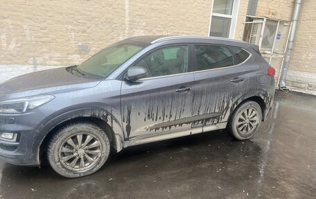 Hyundai Tucson III, 2019 год, 2 350 000 рублей, 2 фотография