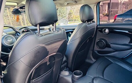 MINI Hatch, 2017 год, 2 000 000 рублей, 7 фотография