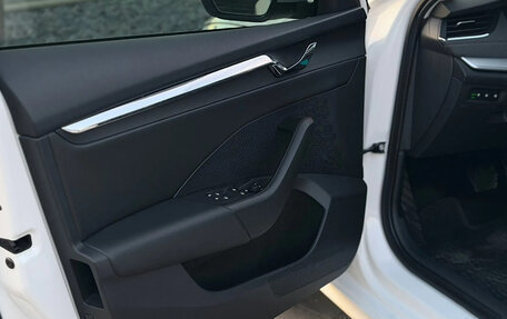 Skoda Octavia IV, 2022 год, 1 915 000 рублей, 17 фотография