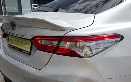 Toyota Camry, 2018 год, 2 438 000 рублей, 9 фотография